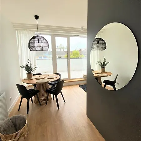 Apartment Luxury Port View - Billberry